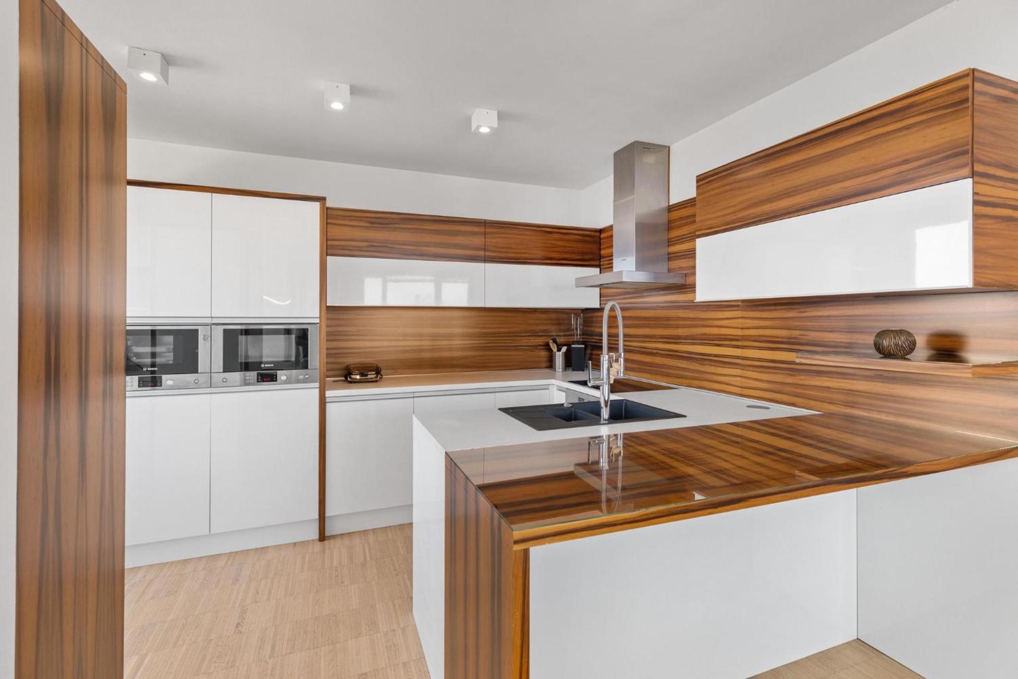 Sky Apartman In Bratislava - With 2 Parking Places Ngoại thất bức ảnh
